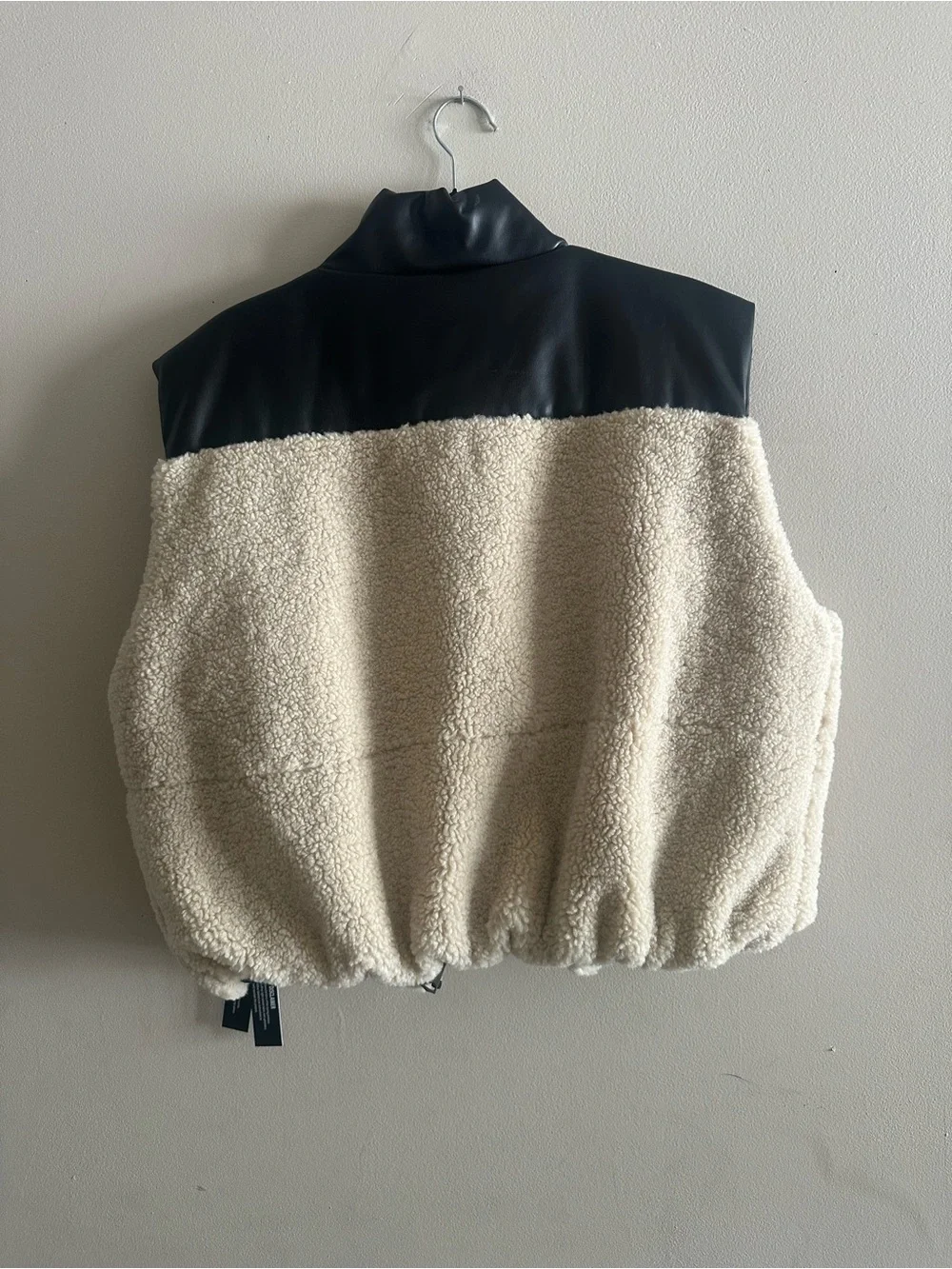 NWT Steve Madden Cream Sherpa Reversible  Vest with Black Faux Leather Yoke XL